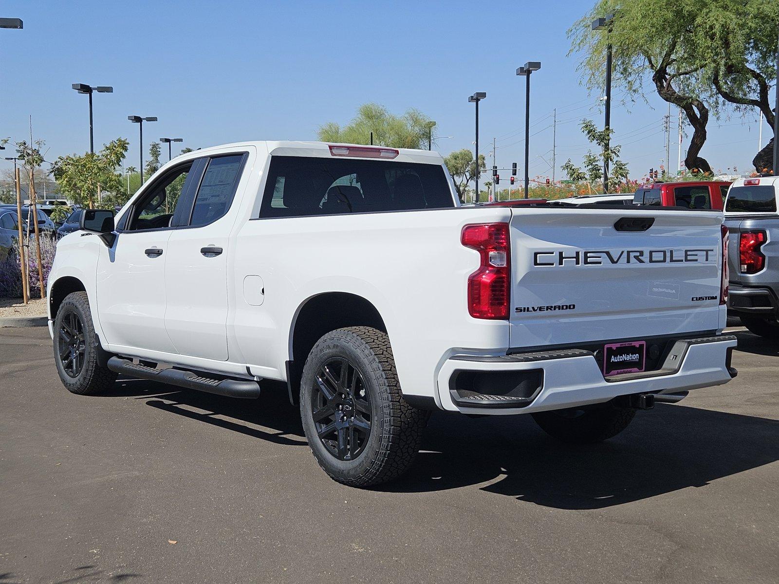 2024 Chevrolet Silverado 1500 Vehicle Photo in PEORIA, AZ 85382-3715