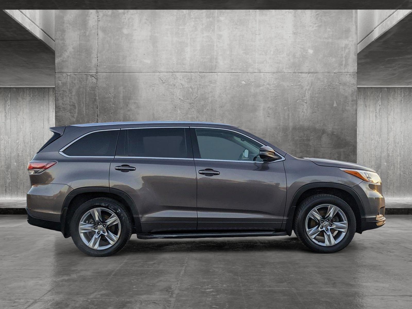 2015 Toyota Highlander Vehicle Photo in Spokane Valley, WA 99212