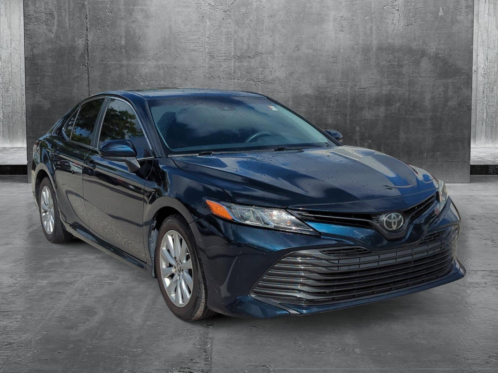 2018 Toyota Camry Vehicle Photo in Ft. Myers, FL 33907