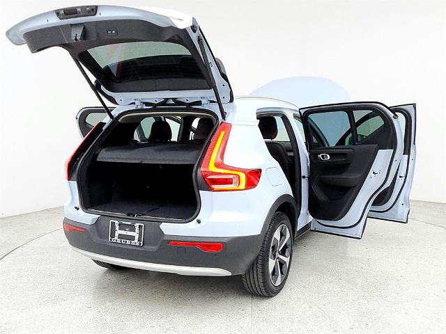 2024 Volvo XC40 Vehicle Photo in Grapevine, TX 76051