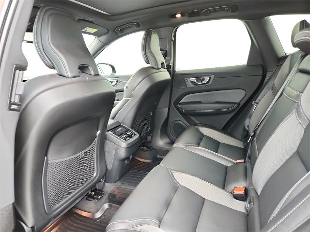 2022 Volvo XC60 Vehicle Photo in Grapevine, TX 76051