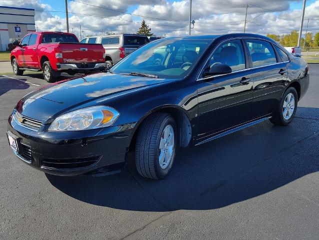 2009 Chevrolet Impala Vehicle Photo in GREEN BAY, WI 54304-5303