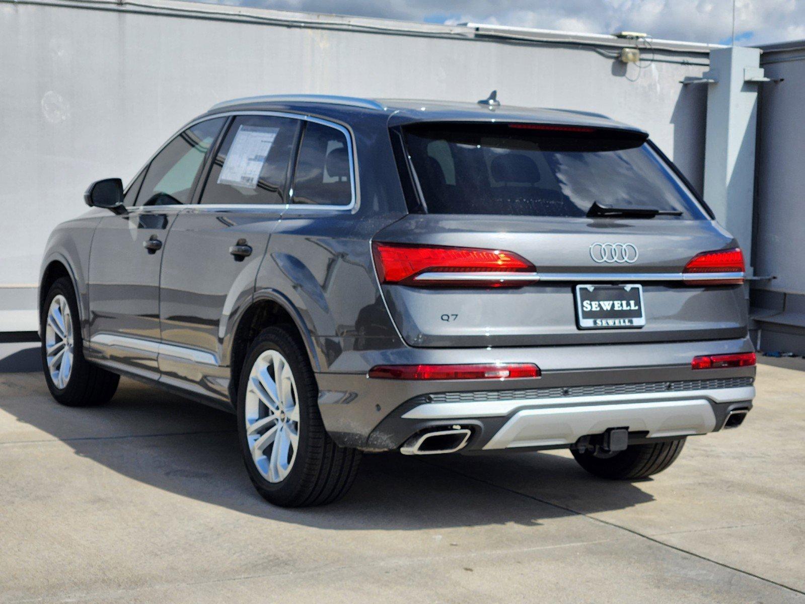 2025 Audi Q7 Vehicle Photo in SUGAR LAND, TX 77478