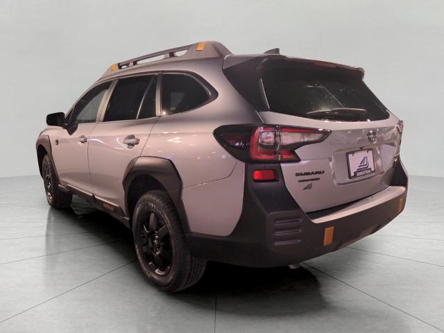 2025 Subaru Outback Vehicle Photo in Green Bay, WI 54304