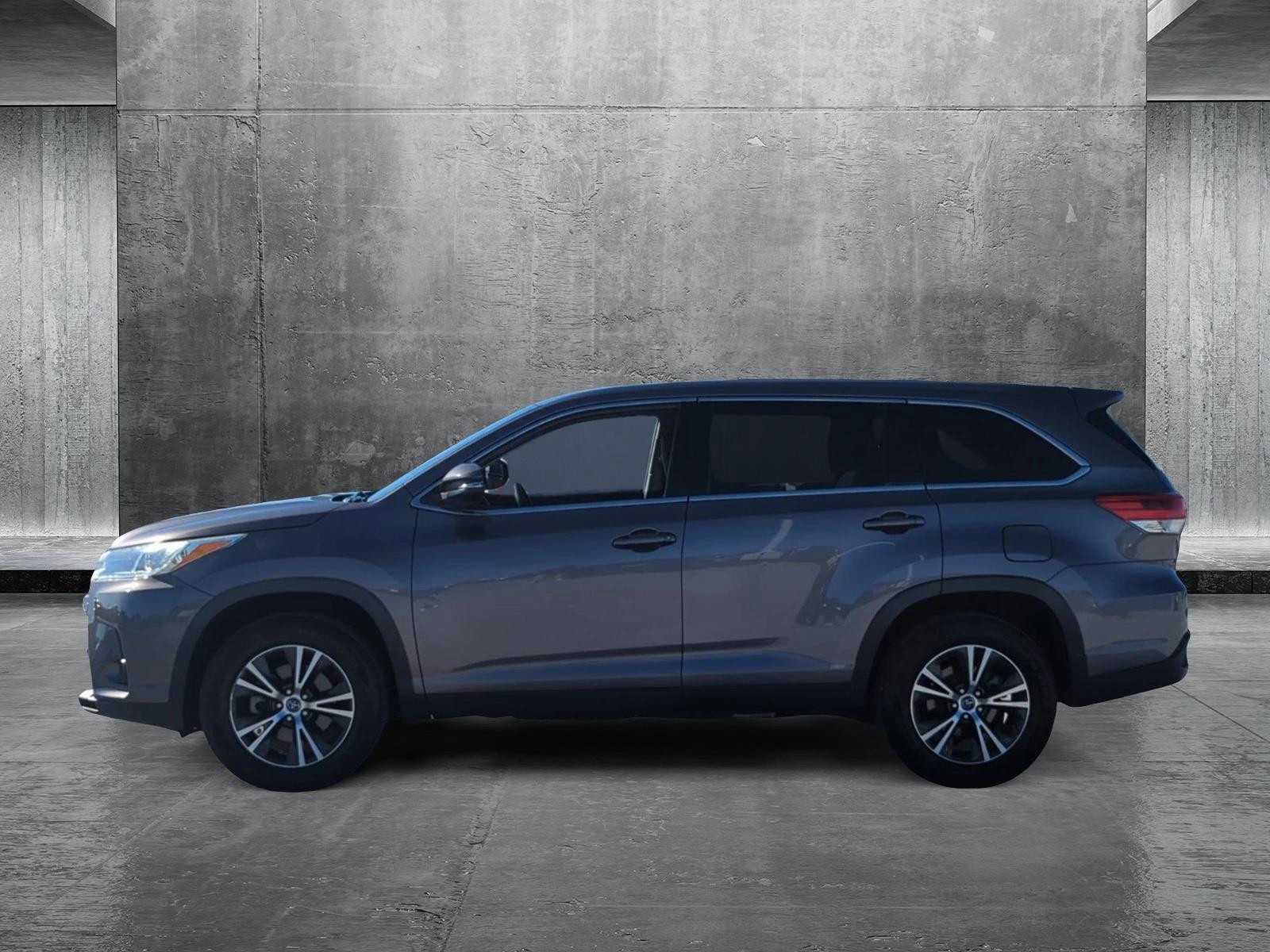 2019 Toyota Highlander Vehicle Photo in Ft. Myers, FL 33907