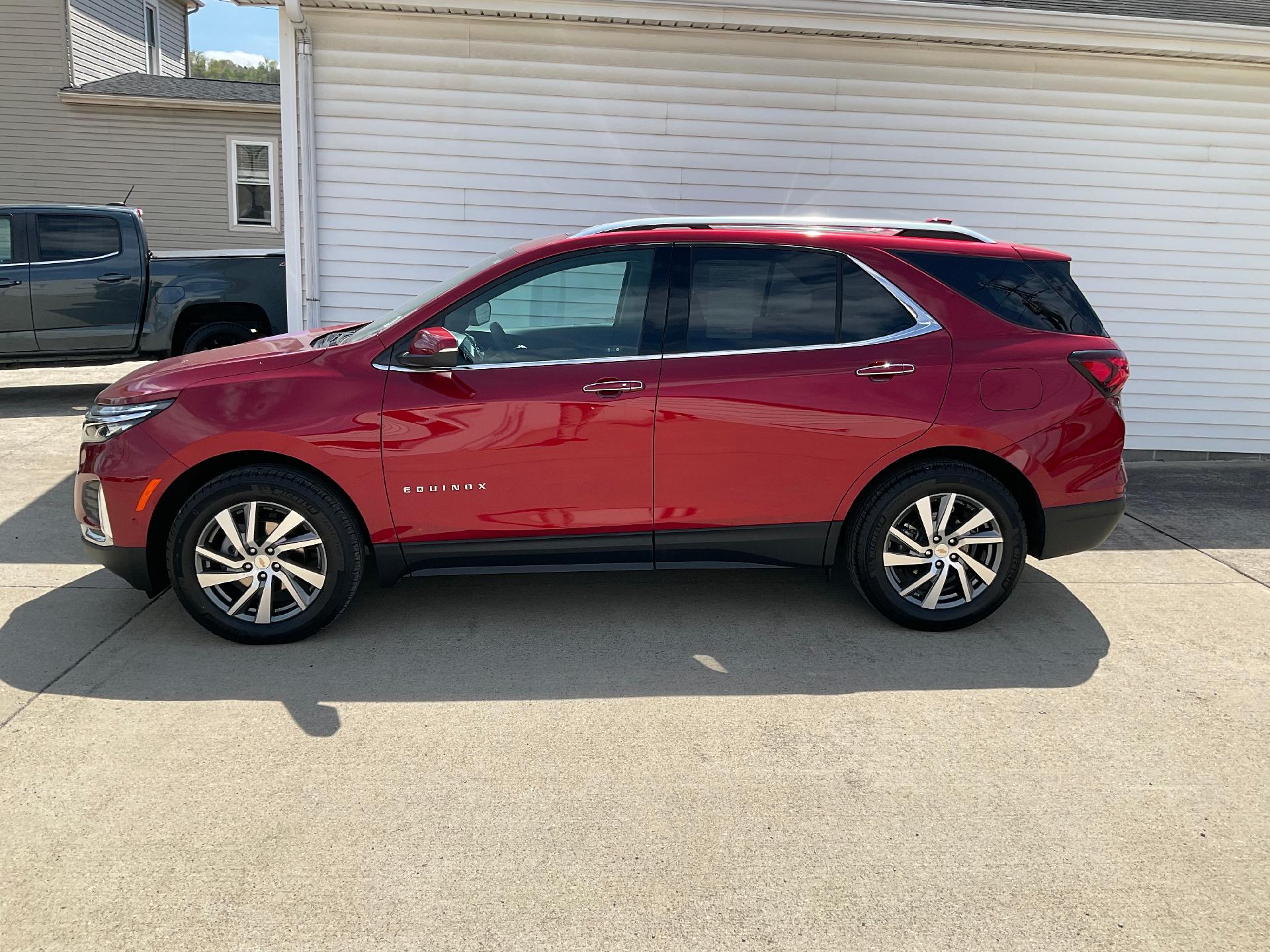 Used 2023 Chevrolet Equinox Premier with VIN 3GNAXXEGXPL134940 for sale in Bellaire, OH