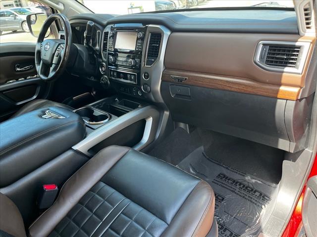 2018 Nissan Titan Vehicle Photo in TAMPA, FL 33612-3404