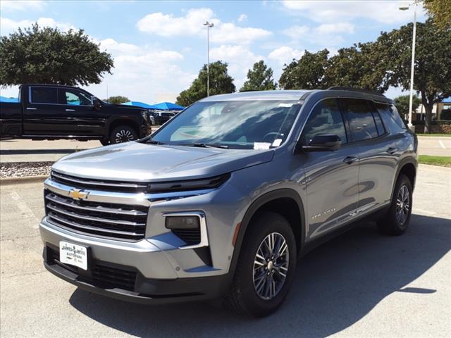 2024 Chevrolet Traverse Vehicle Photo in Denton, TX 76205