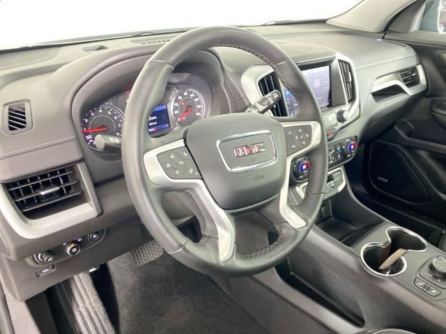 2024 GMC Terrain Vehicle Photo in ALLIANCE, OH 44601-4622