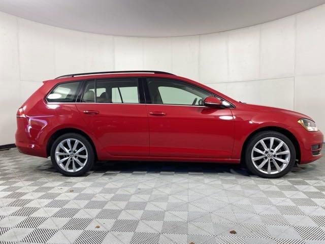 2016 Volkswagen Golf SportWagen Vehicle Photo in MEDINA, OH 44256-9001