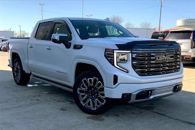 2024 GMC Sierra 1500 Vehicle Photo in TOPEKA, KS 66609-0000