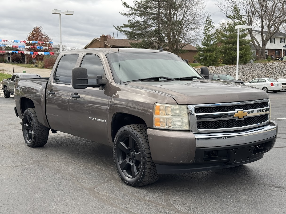 2008 Chevrolet Silverado 1500 Vehicle Photo in BOONVILLE, IN 47601-9633