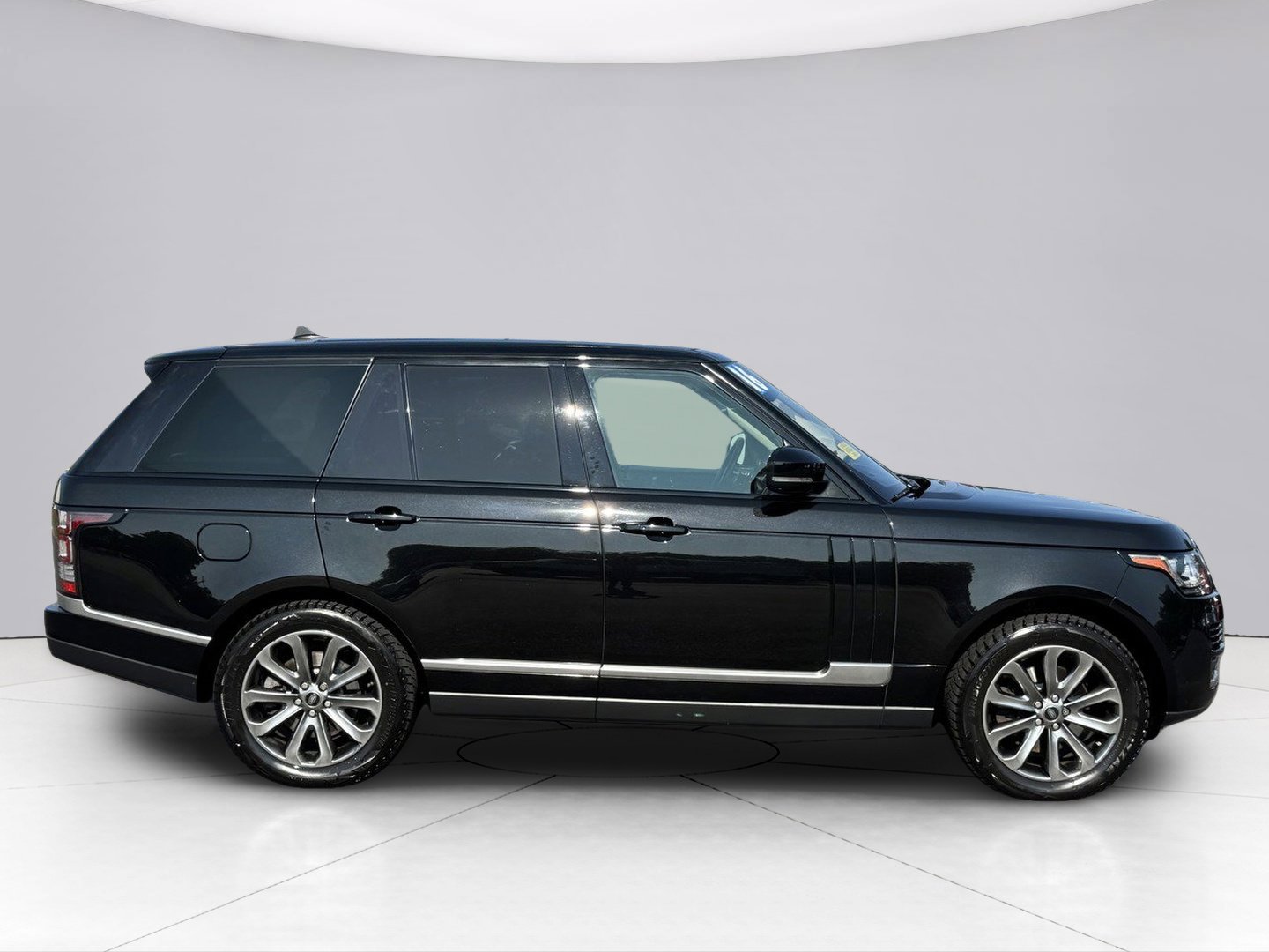 2016 Land Rover Range Rover Vehicle Photo in LEOMINSTER, MA 01453-2952