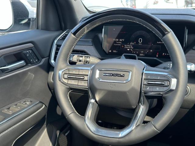 2024 GMC Acadia Vehicle Photo in COLUMBIA, MO 65203-3903