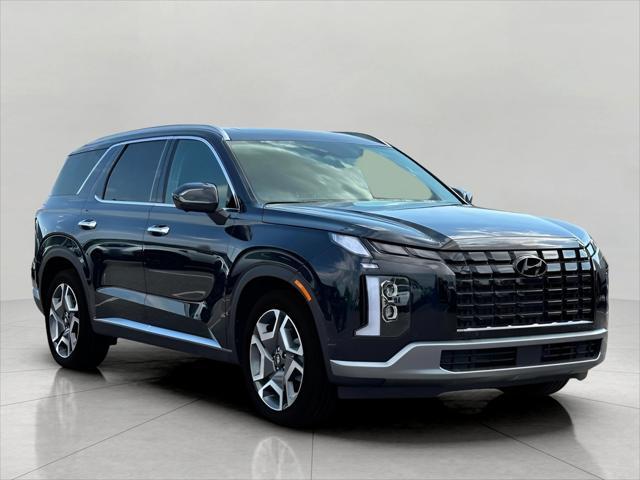 2024 Hyundai PALISADE Vehicle Photo in Green Bay, WI 54304