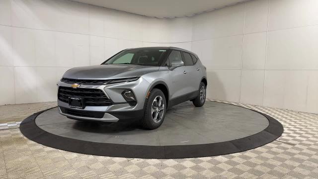 2024 Chevrolet Blazer Vehicle Photo in JOLIET, IL 60435-8135