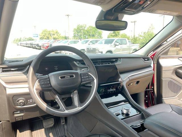 2024 Jeep Grand Cherokee Vehicle Photo in GREELEY, CO 80634-4125