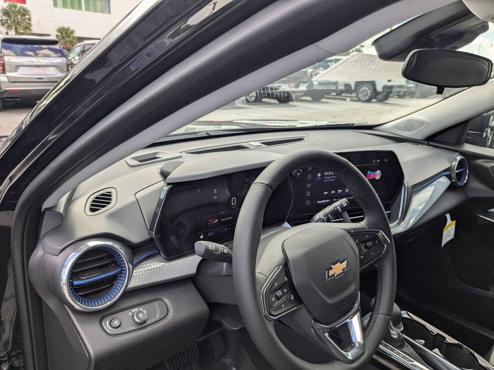 2025 Chevrolet Trax Vehicle Photo in MIAMI, FL 33134-2699