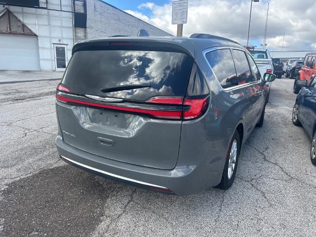 2022 Chrysler Pacifica Vehicle Photo in Akron, OH 44312