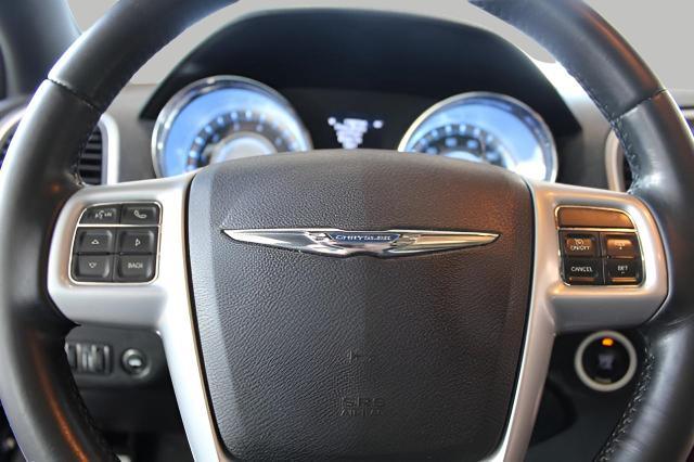 2014 Chrysler 300 Vehicle Photo in Green Bay, WI 54304