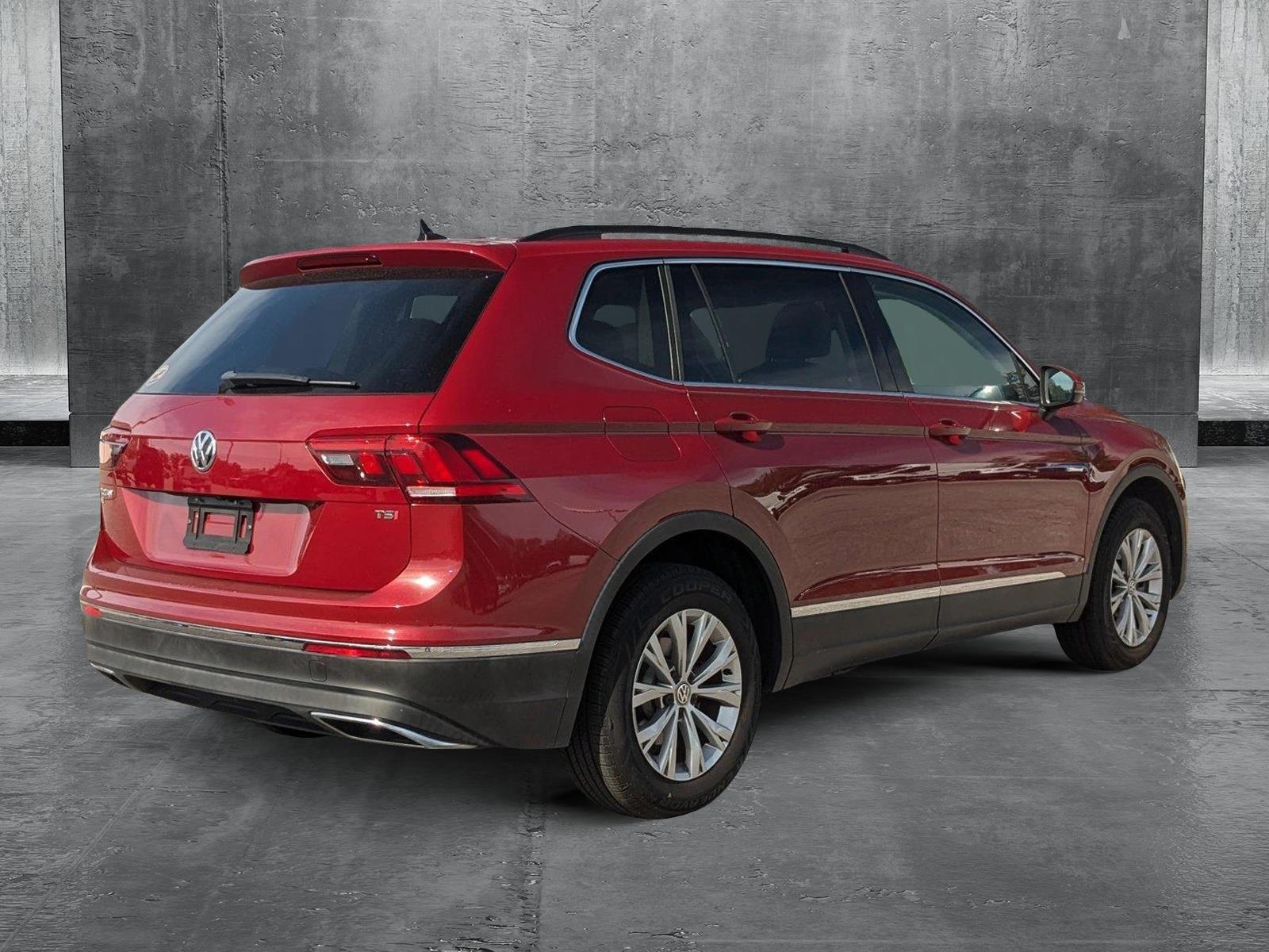 2018 Volkswagen Tiguan Vehicle Photo in St. Petersburg, FL 33713