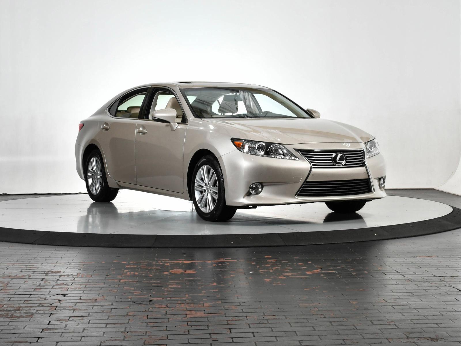 2014 Lexus ES 350 Vehicle Photo in DALLAS, TX 75235