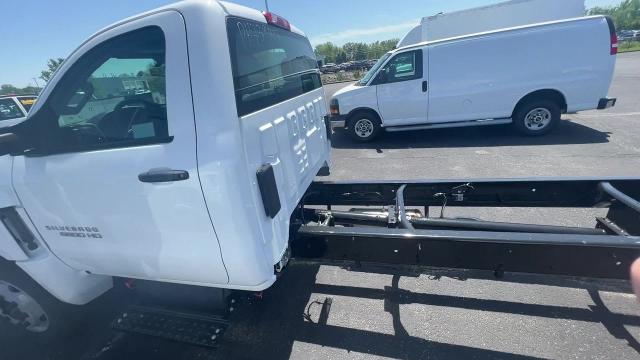 2023 Chevrolet Silverado Chassis Cab Vehicle Photo in INDIANAPOLIS, IN 46227-0991