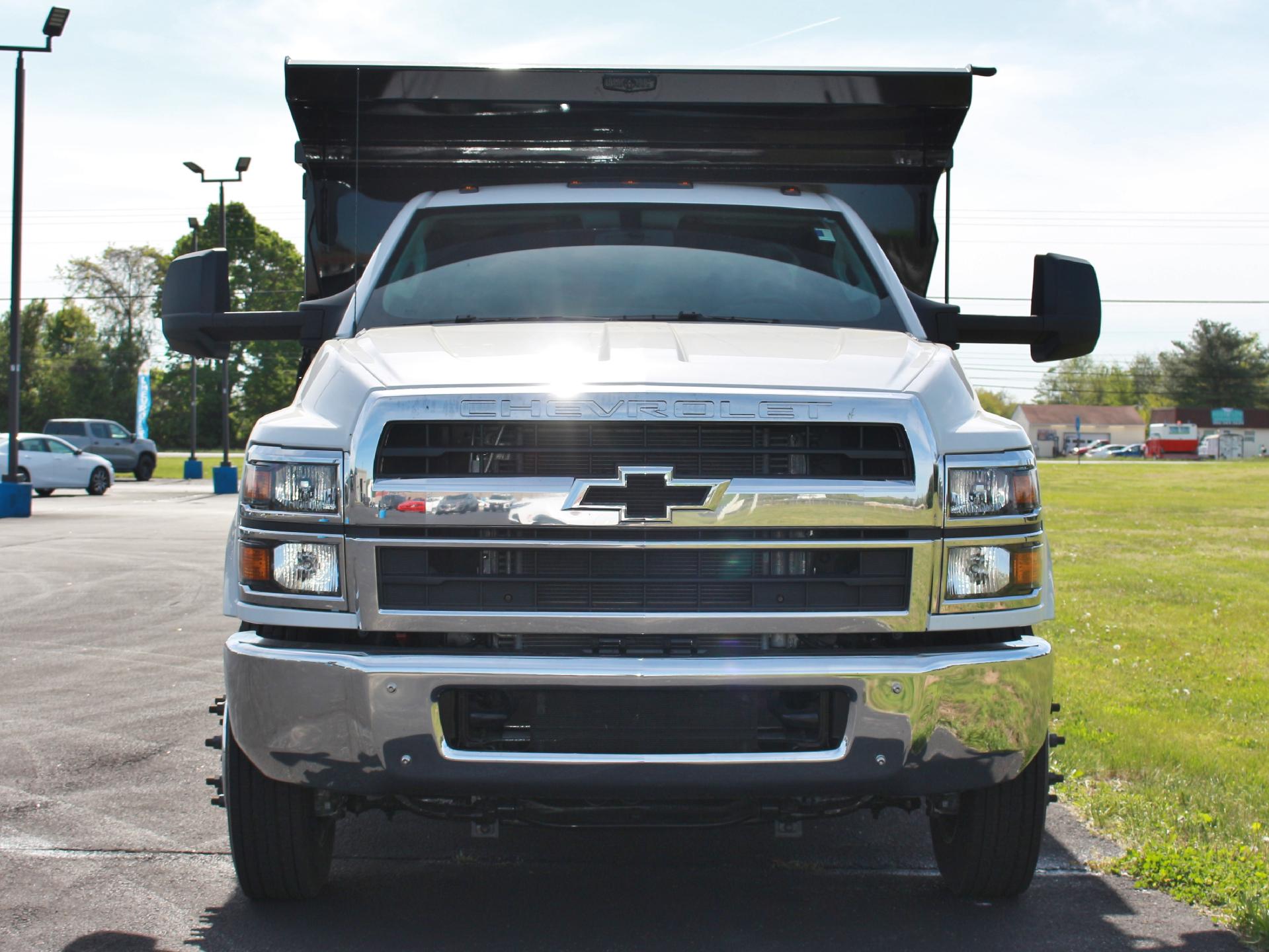 2023 Chevrolet Silverado Medium Duty Chassis Cab Vehicle Photo in SMYRNA, DE 19977-2874