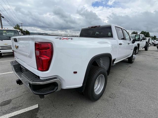 2024 Chevrolet Silverado 3500 HD Vehicle Photo in ALCOA, TN 37701-3235