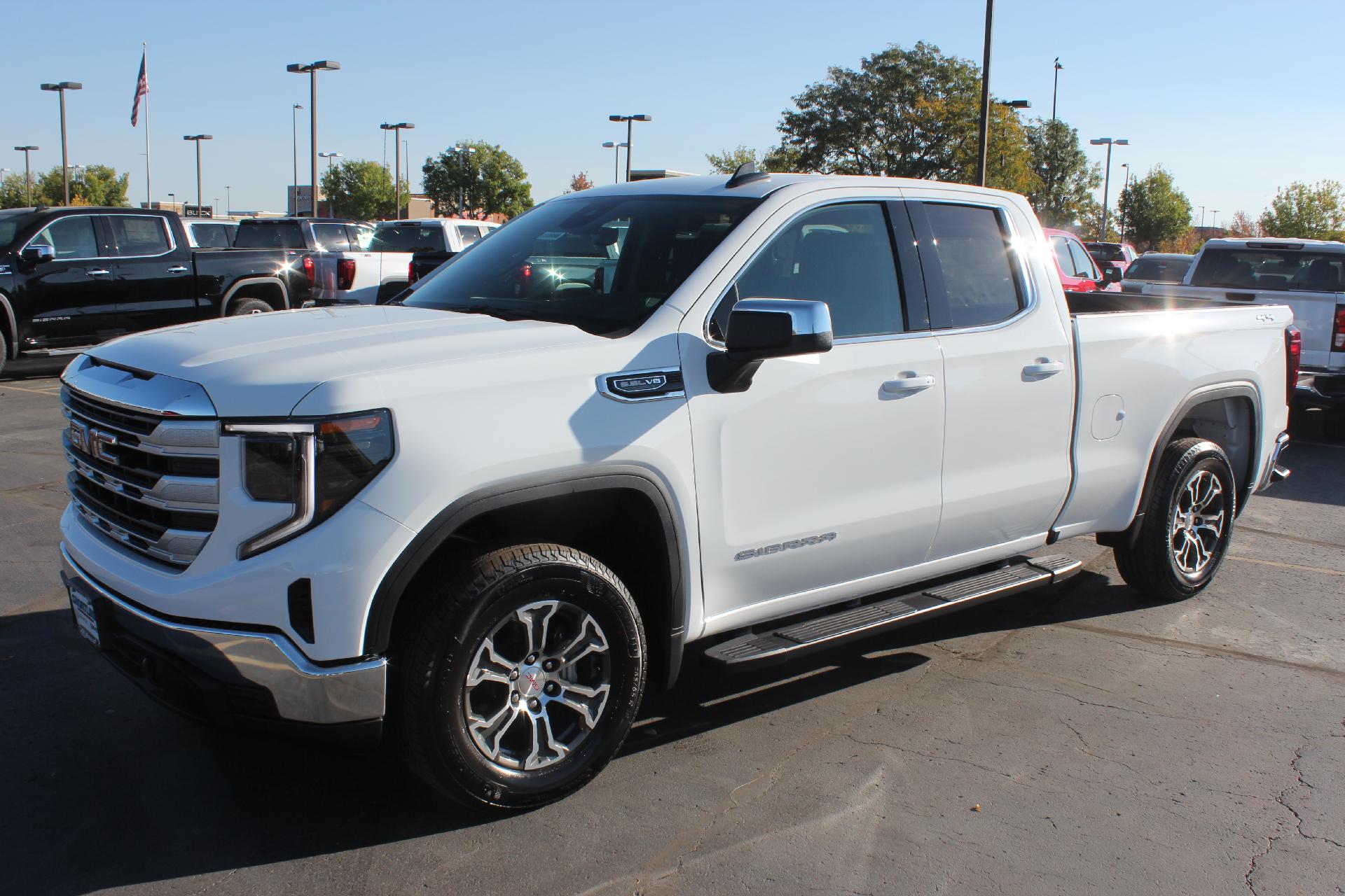 2025 GMC Sierra 1500 Vehicle Photo in AURORA, CO 80012-4011