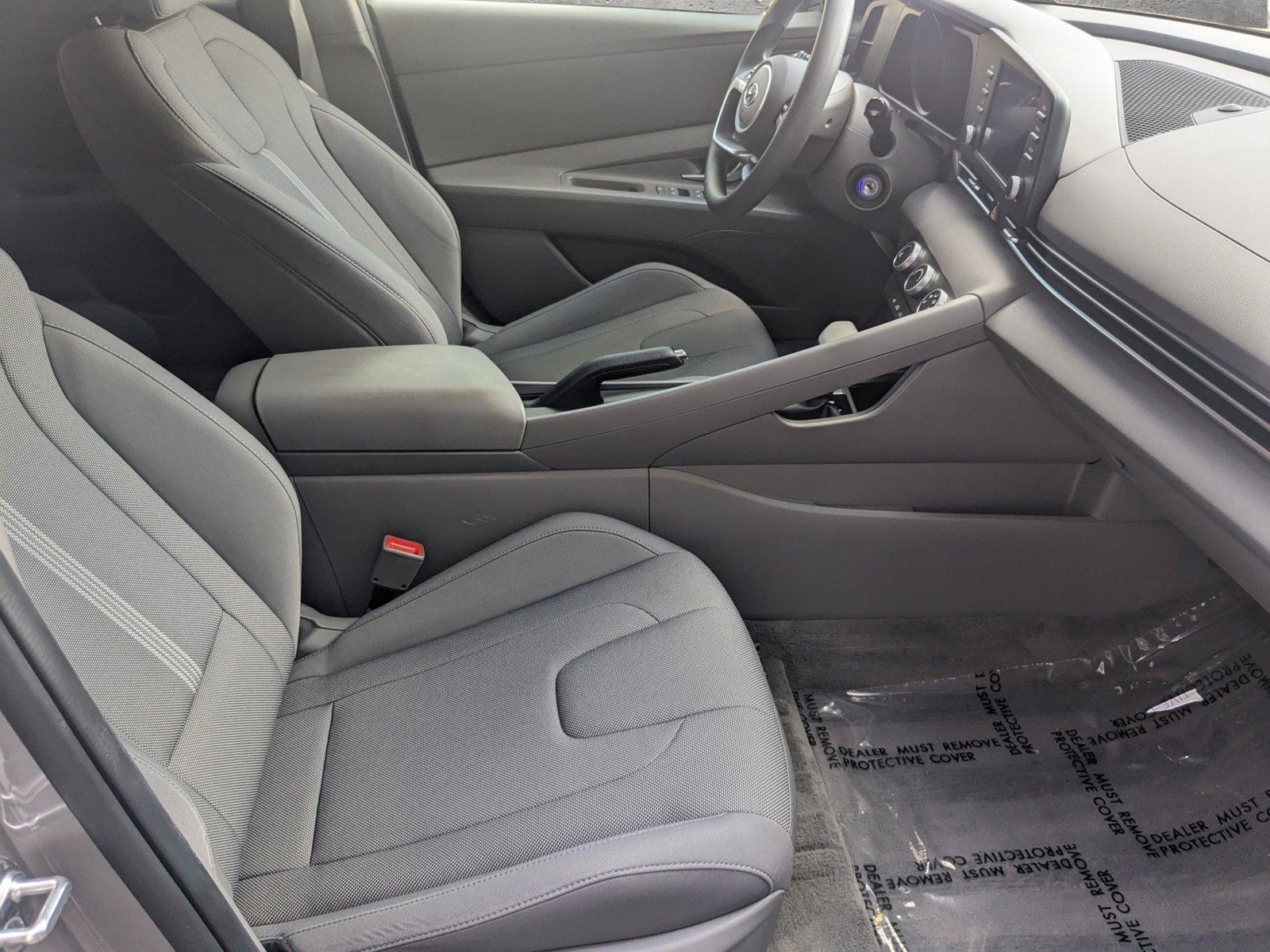 2022 Hyundai ELANTRA Vehicle Photo in Tampa, FL 33614