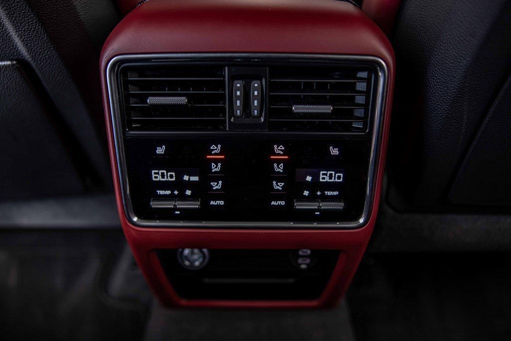 2020 Porsche Cayenne Vehicle Photo in Plainfield, IL 60586