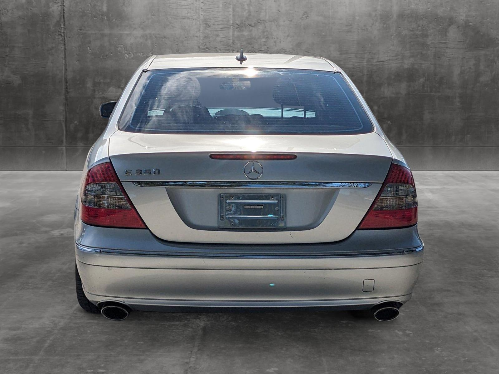 2008 Mercedes-Benz E-Class Vehicle Photo in GREENACRES, FL 33463-3207