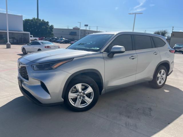 2023 Toyota Highlander Vehicle Photo in WEATHERFORD, TX 76087