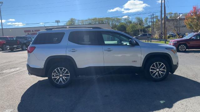 2017 GMC Acadia Vehicle Photo in MOON TOWNSHIP, PA 15108-2571