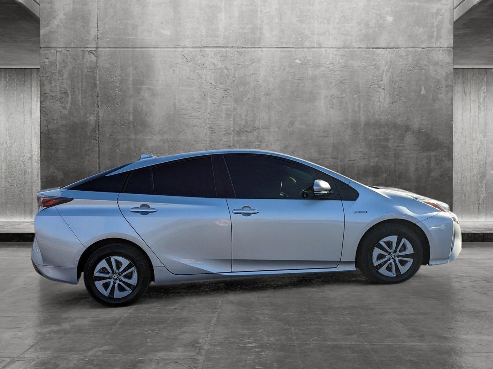 2016 Toyota Prius Vehicle Photo in Spokane Valley, WA 99212