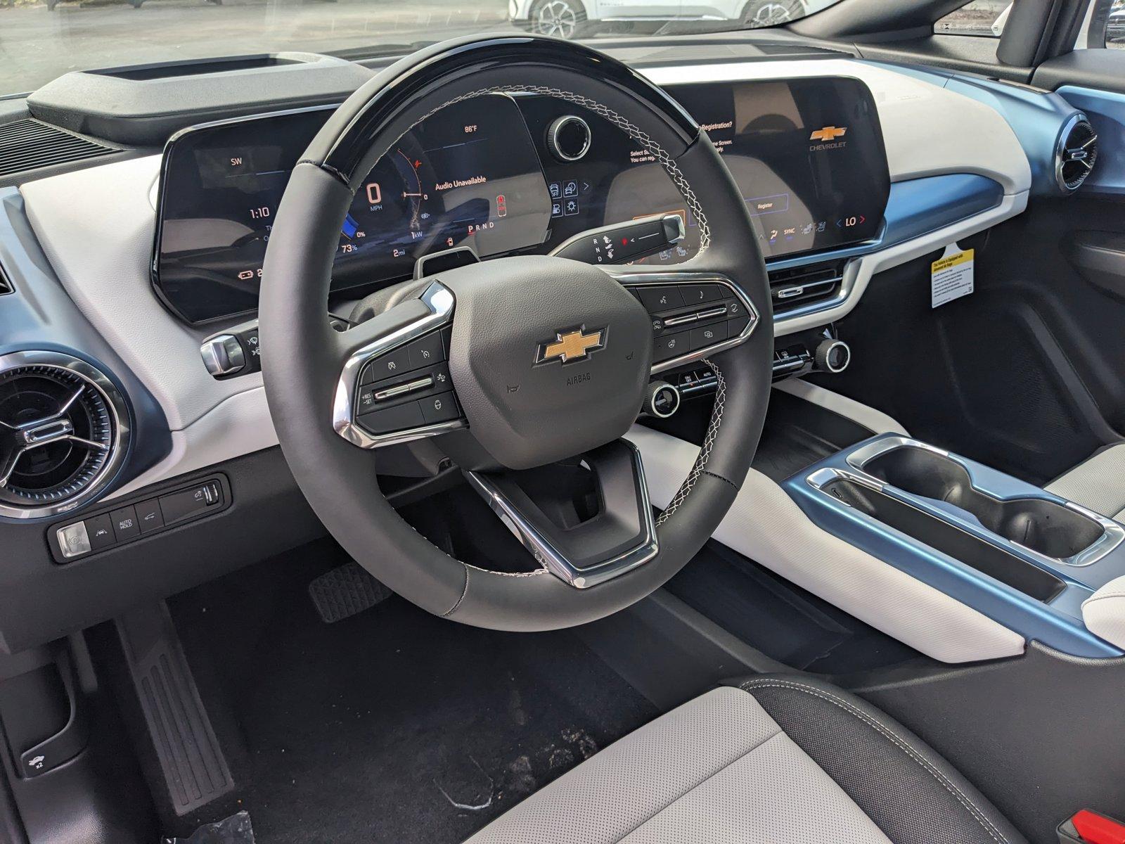 2025 Chevrolet Equinox EV Vehicle Photo in GREENACRES, FL 33463-3207