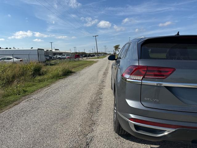 2020 Volkswagen Atlas Cross Sport Vehicle Photo in Pilot Point, TX 76258