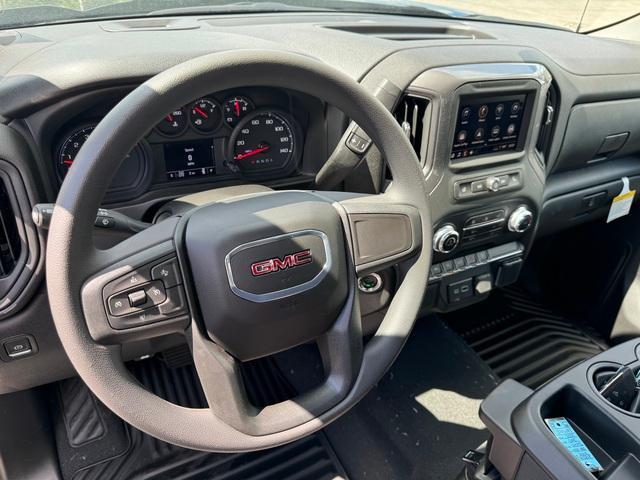 2024 GMC Sierra 1500 Vehicle Photo in LOWELL, MA 01852-4336