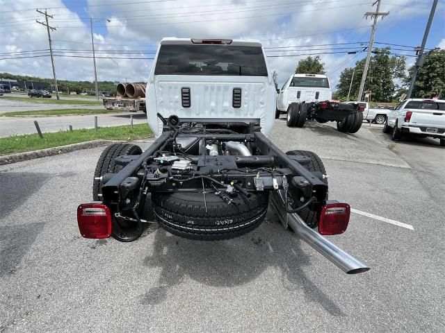 2024 Chevrolet Silverado 2500 HD Vehicle Photo in ALCOA, TN 37701-3235