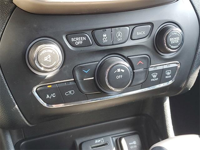 2016 Jeep Cherokee Vehicle Photo in GRAND BLANC, MI 48439-8139