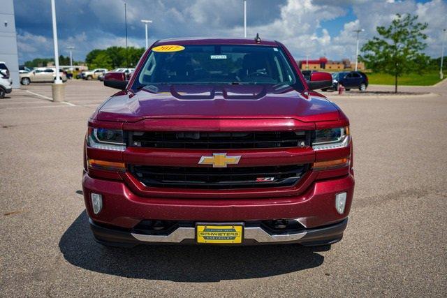 Used 2017 Chevrolet Silverado 1500 LT with VIN 3GCUKREC4HG225001 for sale in Willmar, Minnesota