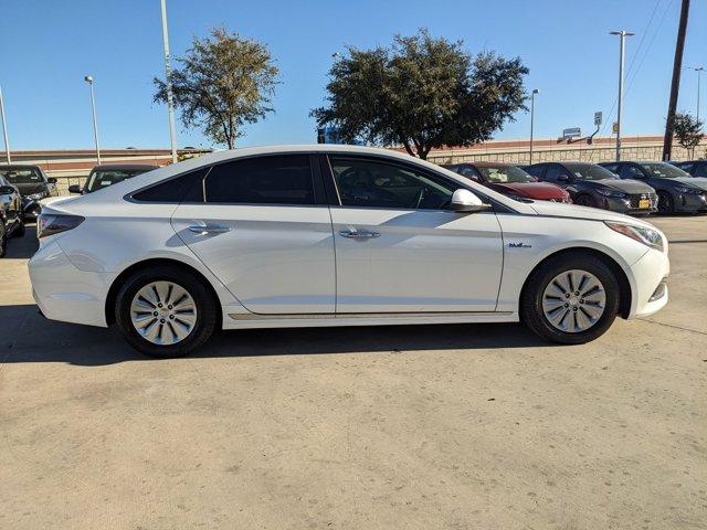 2016 Hyundai SONATA Hybrid Vehicle Photo in San Antonio, TX 78209