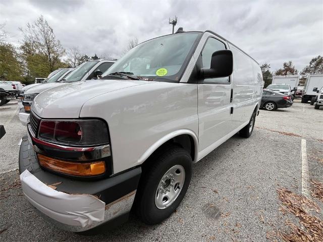 2025 Chevrolet Express Cargo 2500 Vehicle Photo in ALCOA, TN 37701-3235