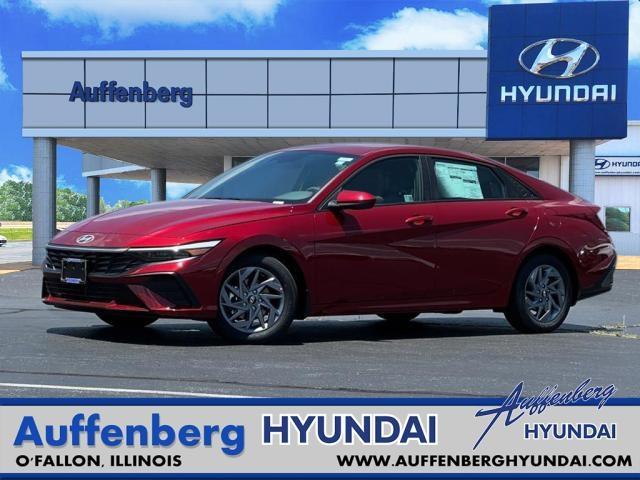 2024 Hyundai ELANTRA Vehicle Photo in O'Fallon, IL 62269