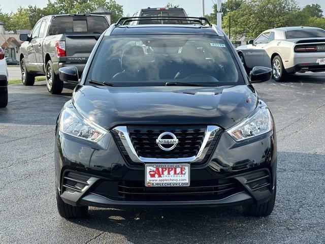 Used 2019 Nissan Kicks SV with VIN 3N1CP5CU1KL559358 for sale in Tinley Park, IL