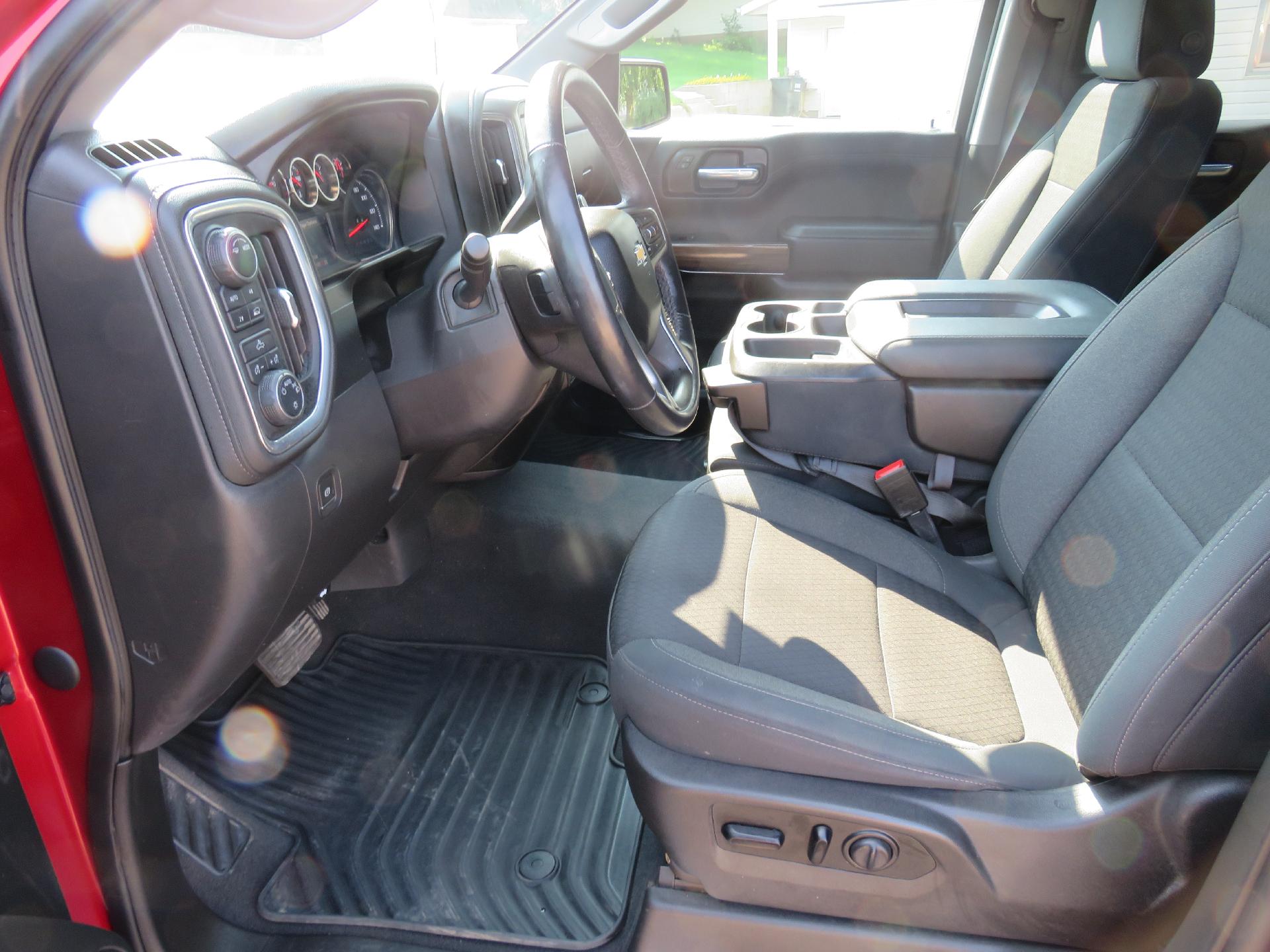 2021 Chevrolet Silverado 1500 Vehicle Photo in MAPLETON, IA 51034-1072