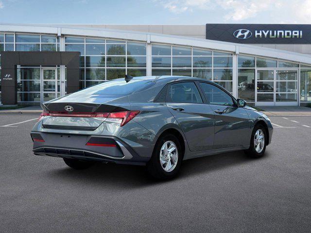 2024 Hyundai ELANTRA Vehicle Photo in O'Fallon, IL 62269