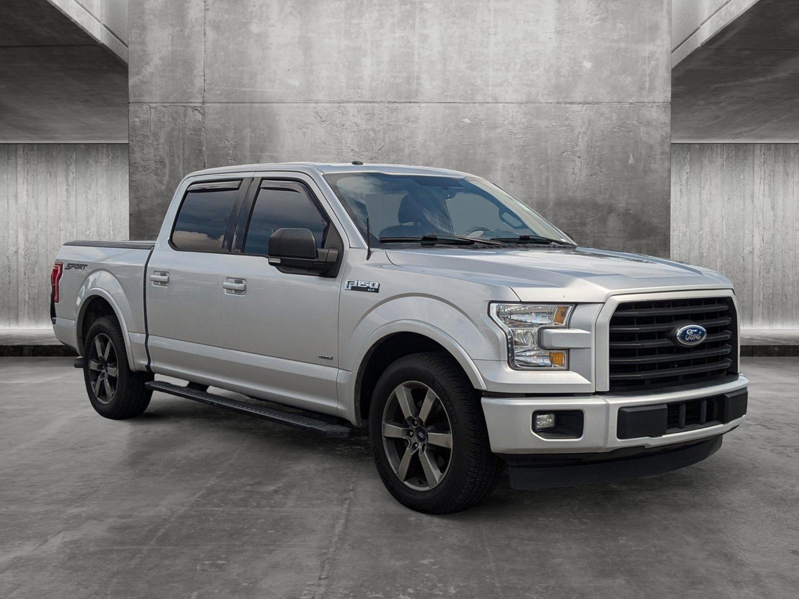 2017 Ford F-150 Vehicle Photo in St. Petersburg, FL 33713