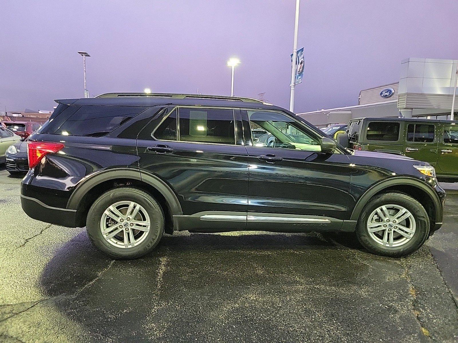 2021 Ford Explorer Vehicle Photo in Saint Charles, IL 60174